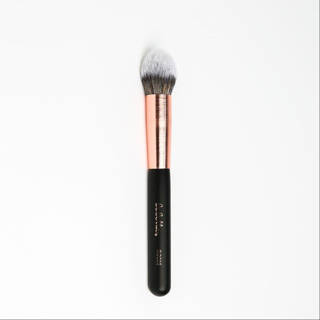 Pointed Powder Detailed Brush