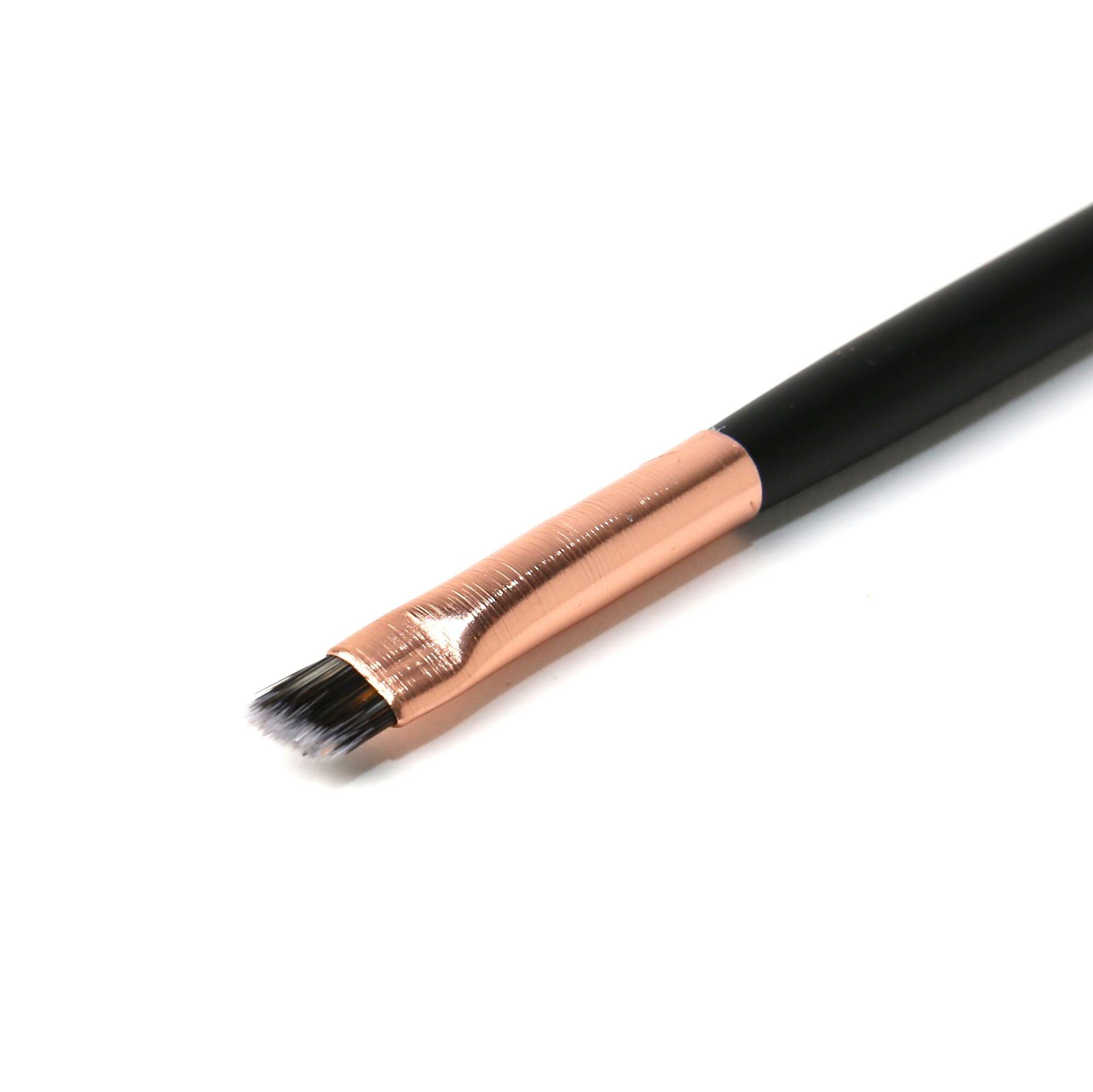 Angled Detailed Brush